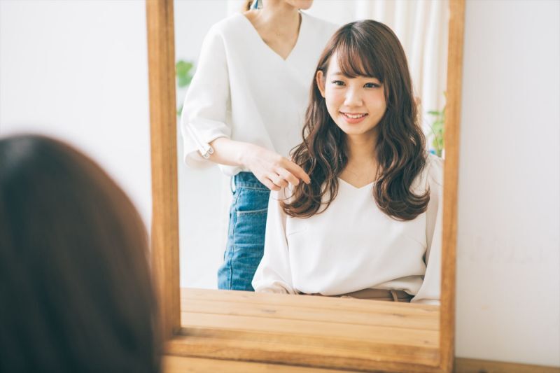 パーマの仕上がり確認-min